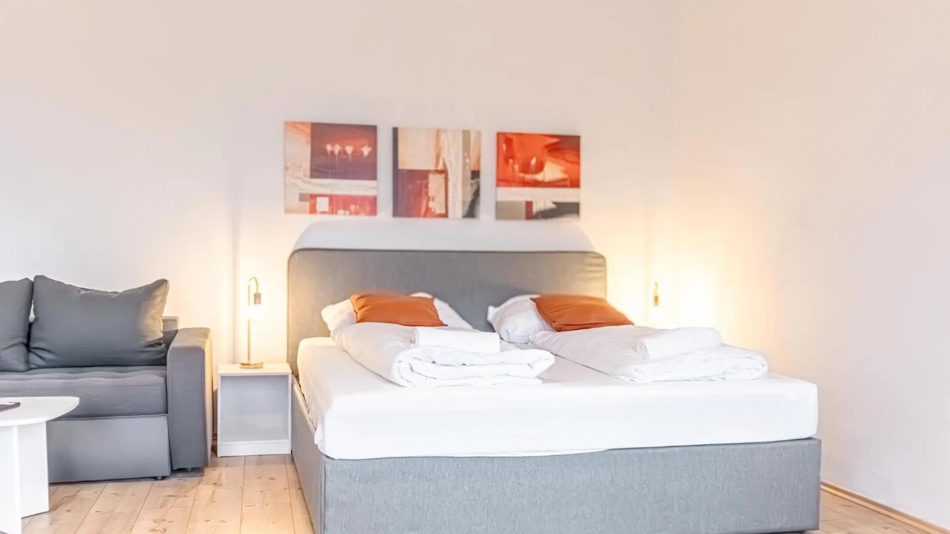 Affordable 2 Apts For 16P 4Br Great For Families Vienna Apartment