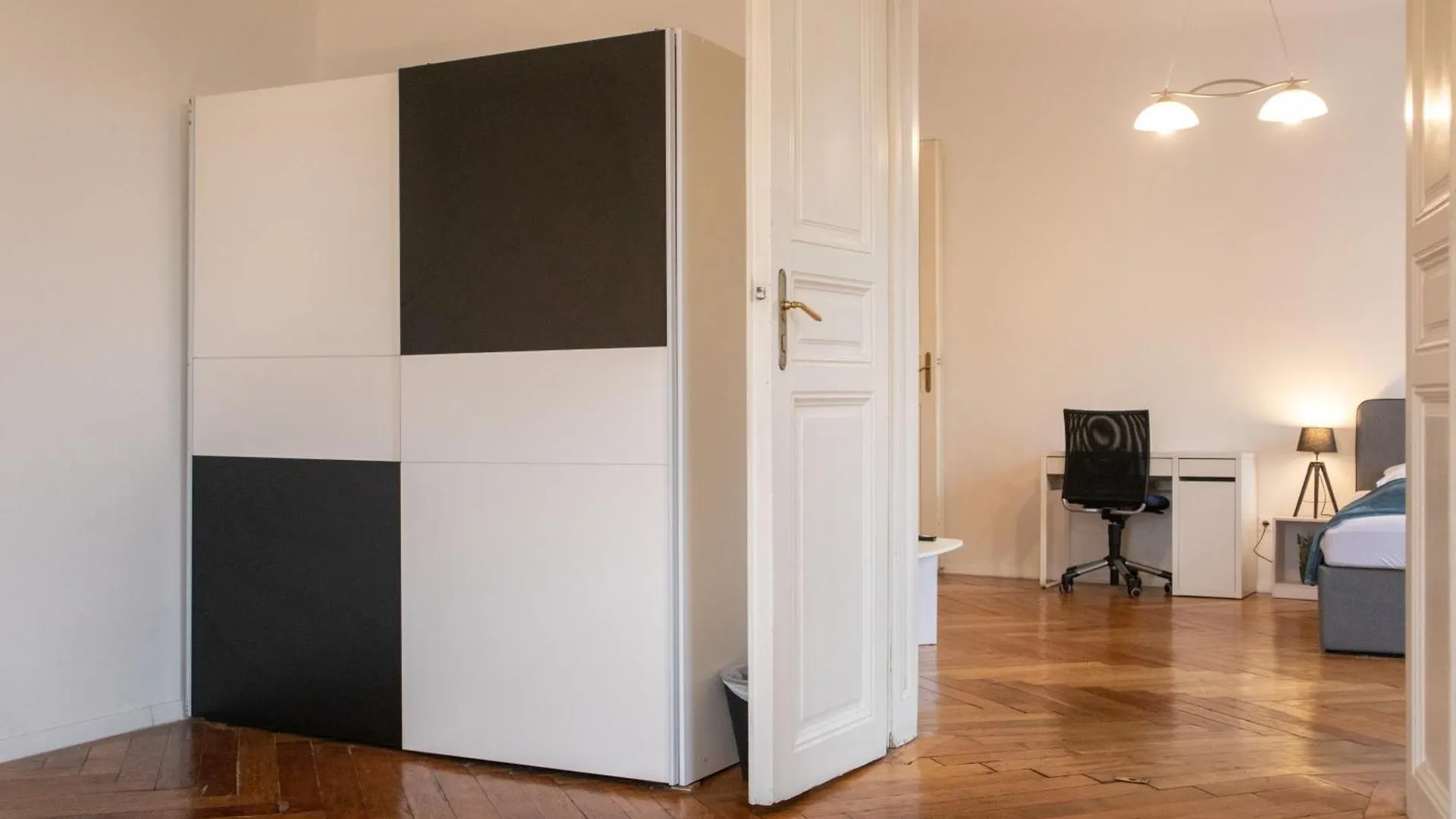 Apartment Affordable 2 Apts For 16P 4Br Great For Families Vienna
