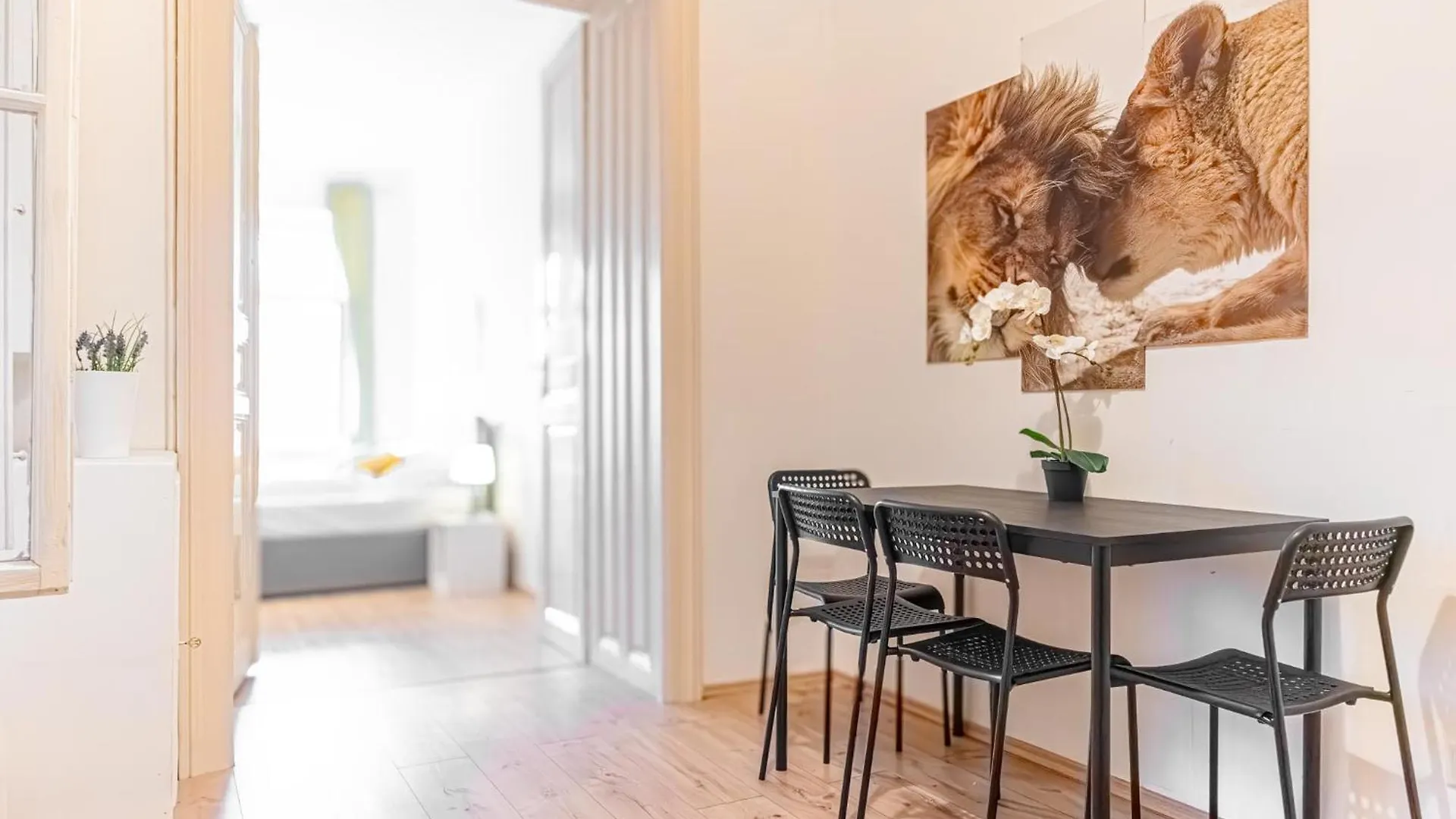 Affordable 2 Apts For 16P 4Br Great For Families Vienna Austria
