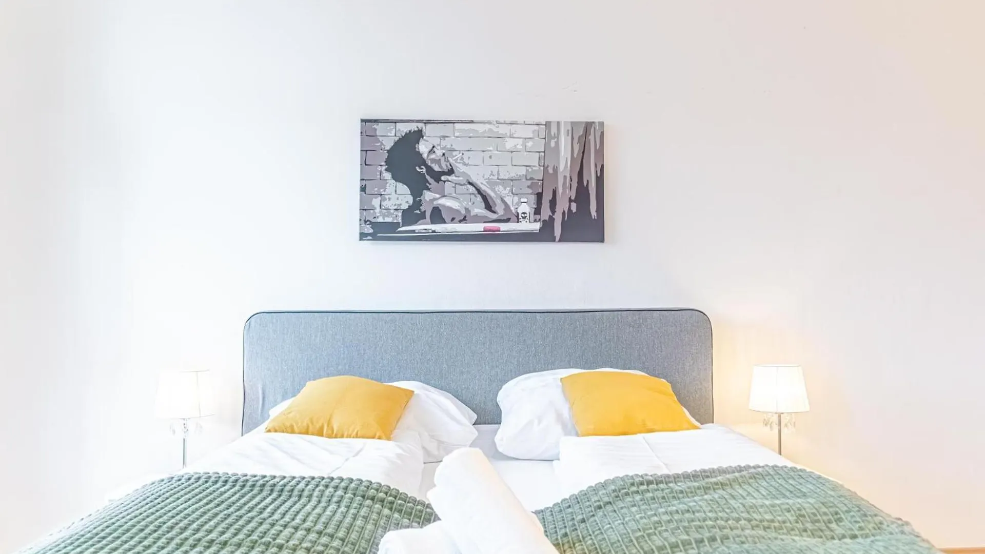 Affordable 2 Apts For 16P 4Br Great For Families Vienna 0*,