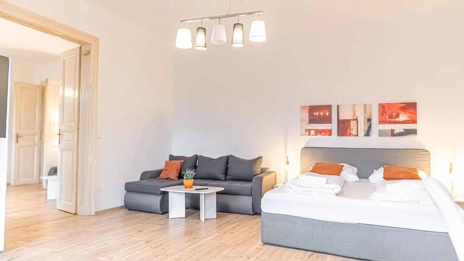 Apartment Affordable 2 Apts For 16P 4Br Great For Families Vienna