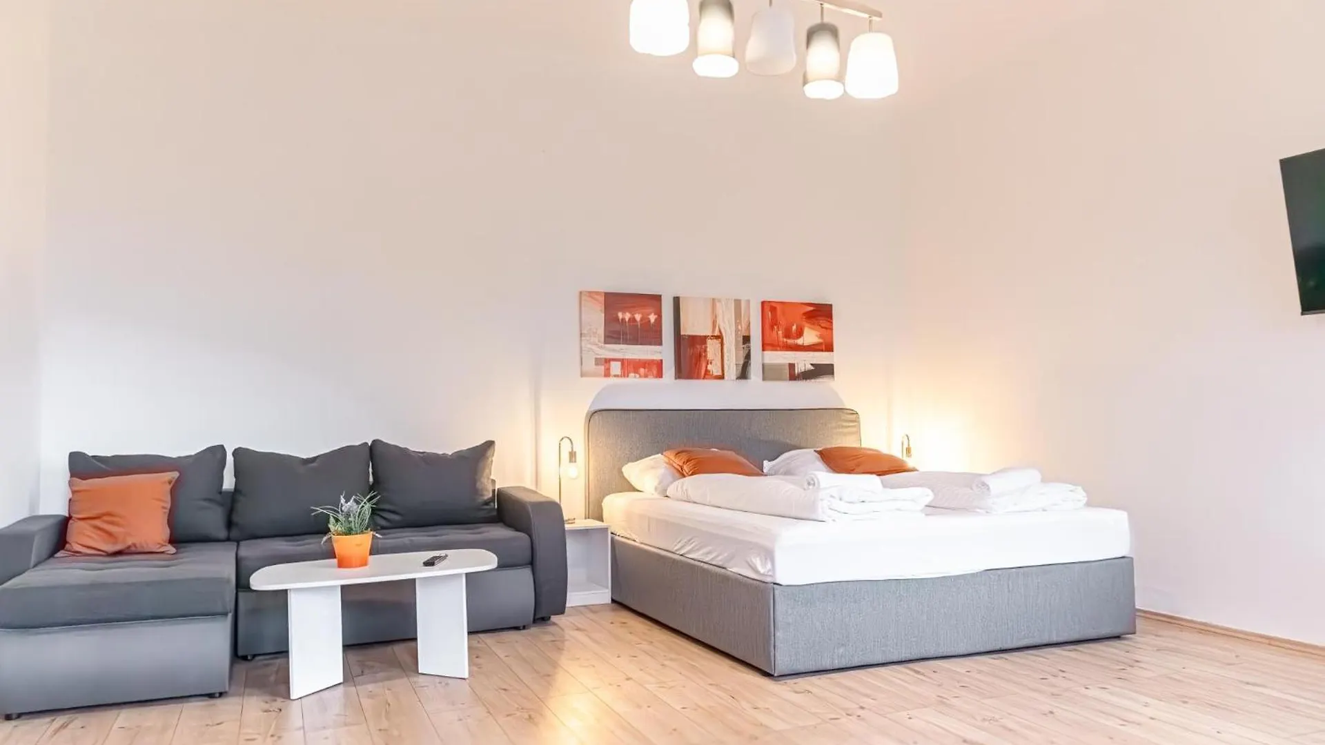 Affordable 2 Apts For 16P 4Br Great For Families Vienna Austria